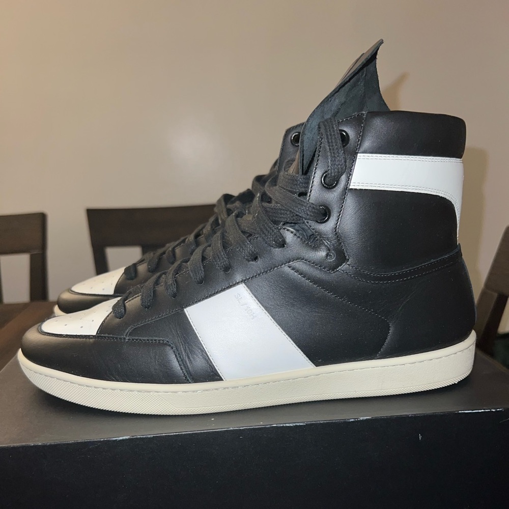 YSL SNEAKERS BLACK/WHITE SIZE 45 GENTLY WORN